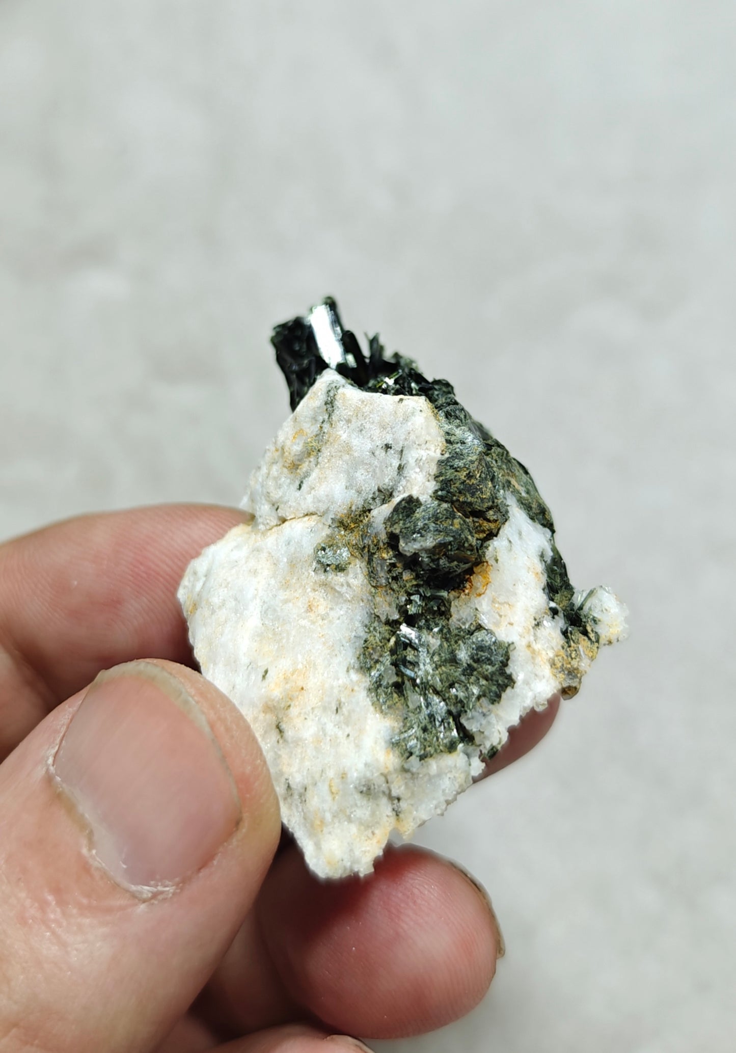 Natural aegirine crystals on matrix specimen 32 grams