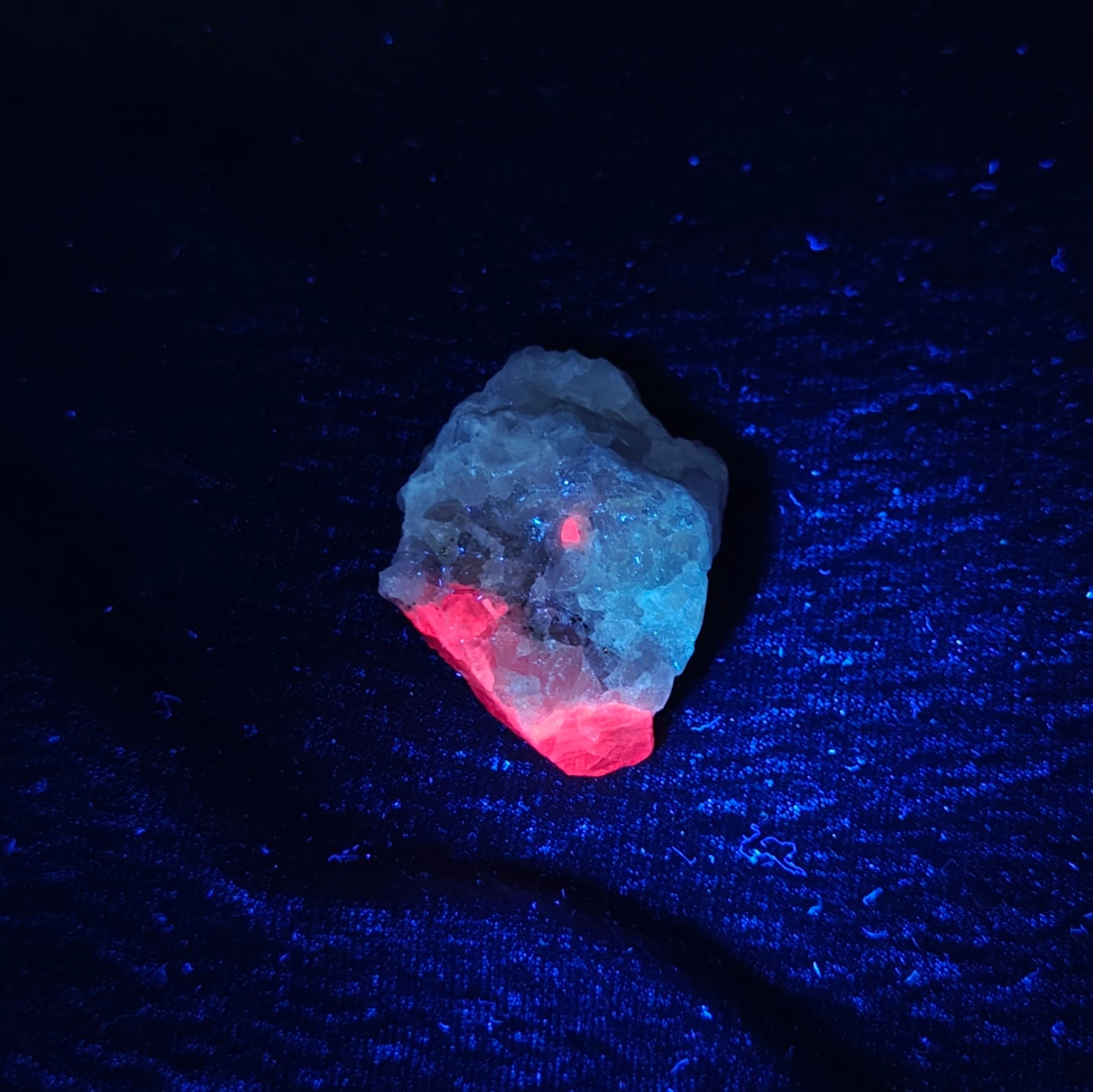 Natural corrundum on matrix 25 grams