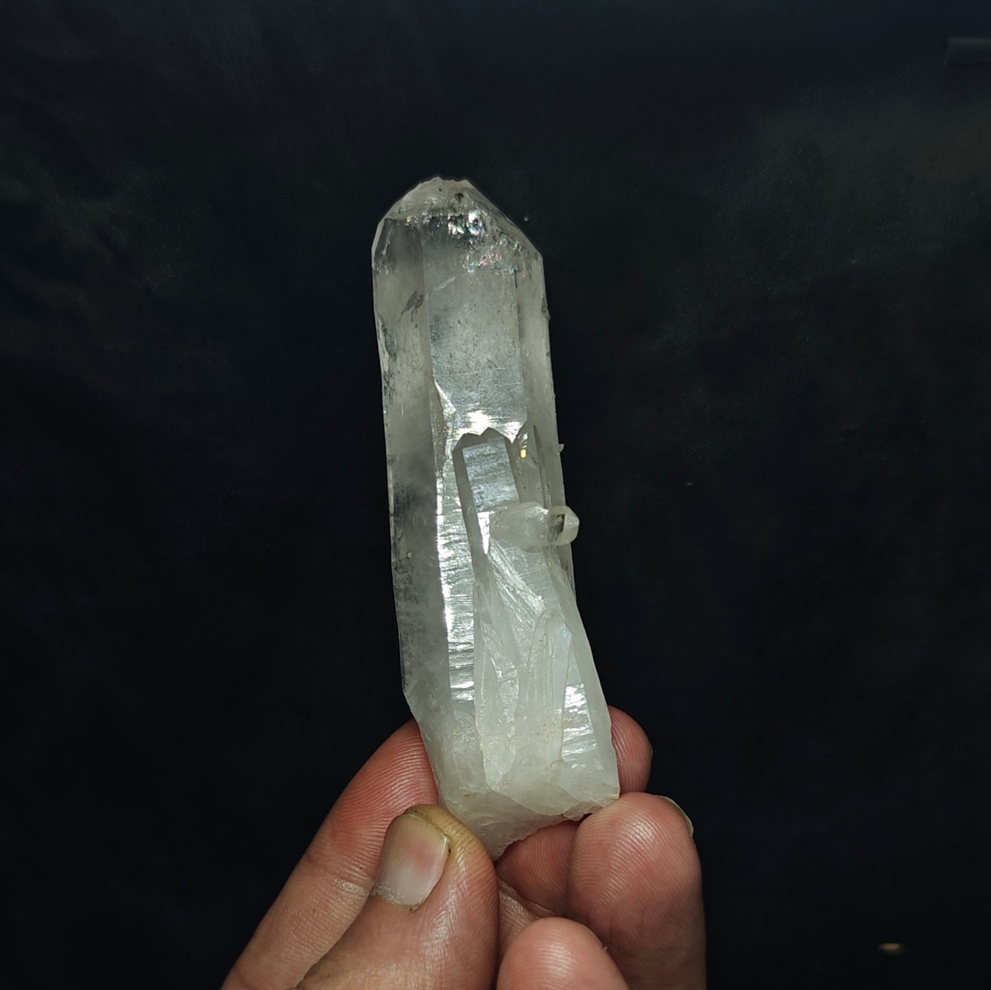 Natural elongated quartz crystal 75 grams