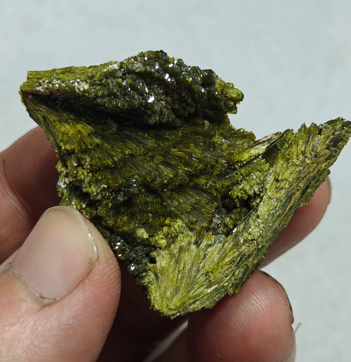 Natural Epidote cluster spray 35 grams