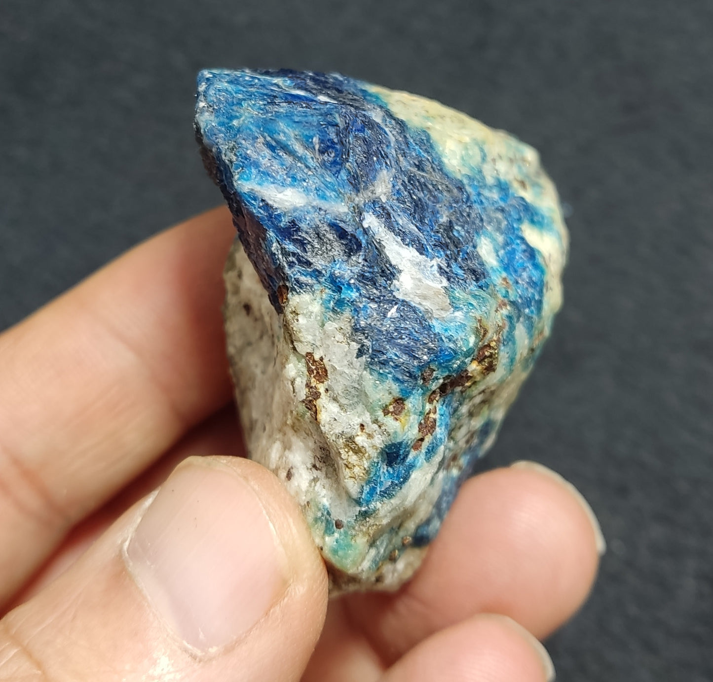 Lazurite/Sodalite/hauynite with Partly Fluorescent 96 grams