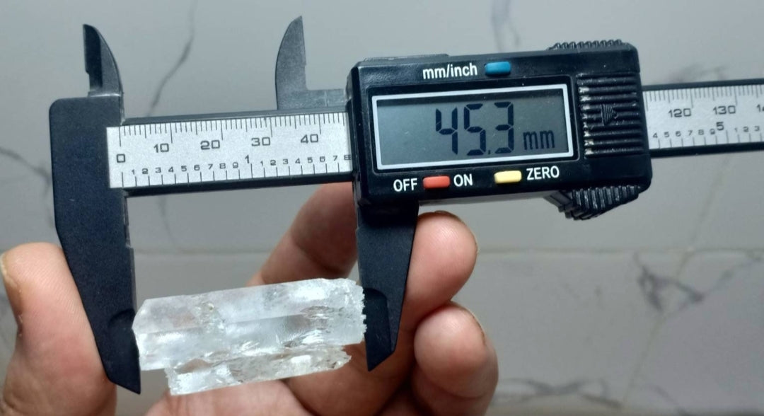 Etched Aquamarine Crystal 45mm in length weight 24 grams