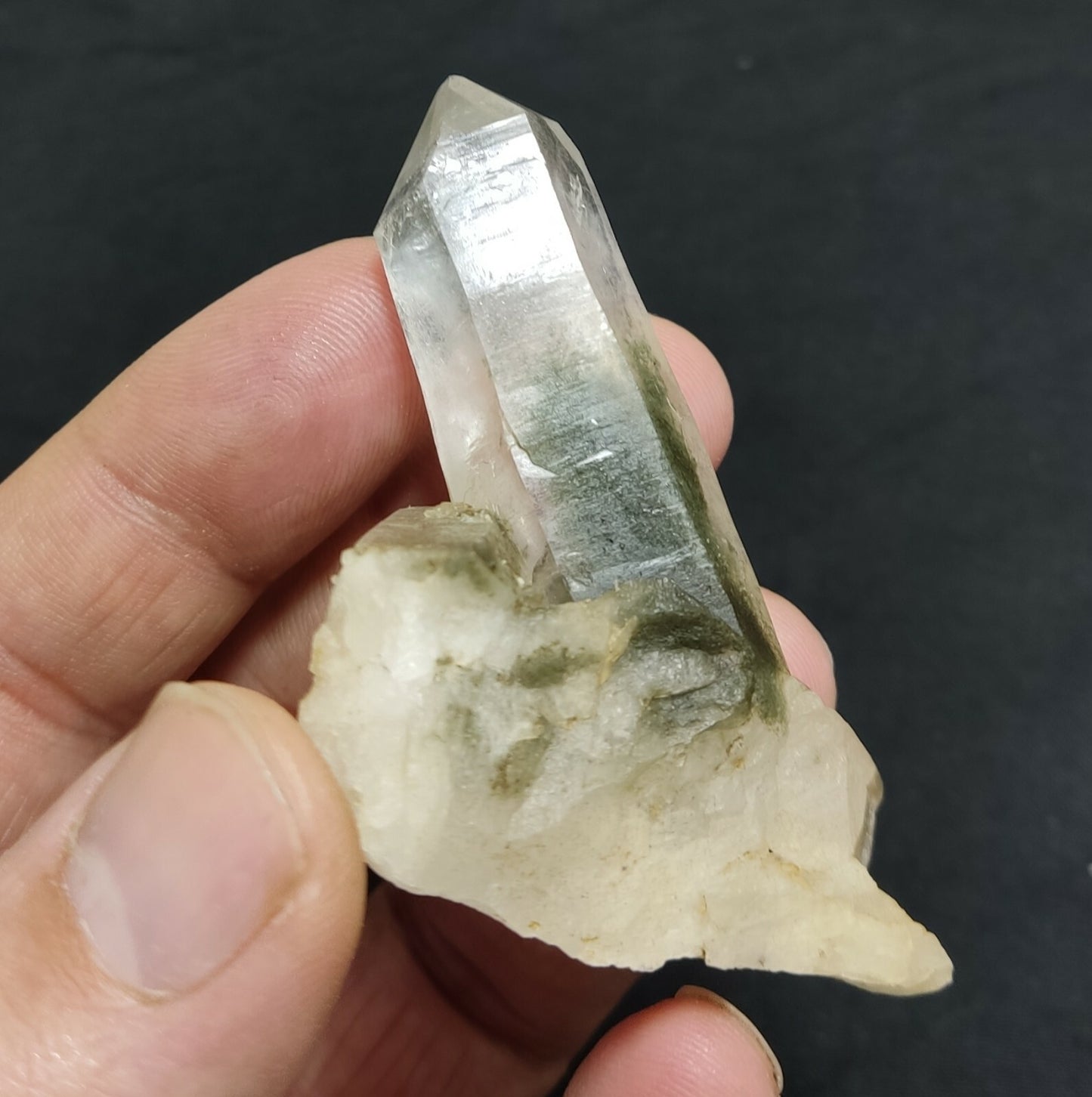 A very Aesthetic Natural beautifully terminated Chlorite Quartz crystal 54 grams