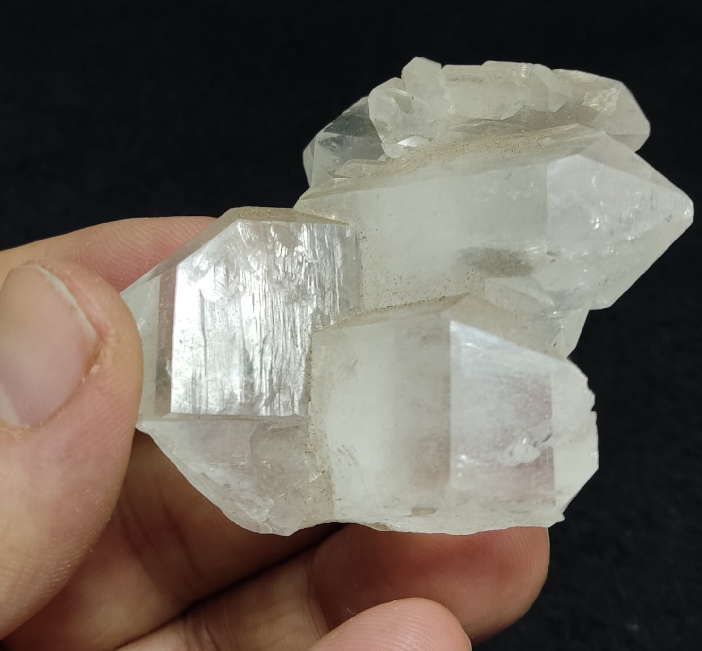 An Aesthetic terminated specimen of faden Quartz cluster 87 grams