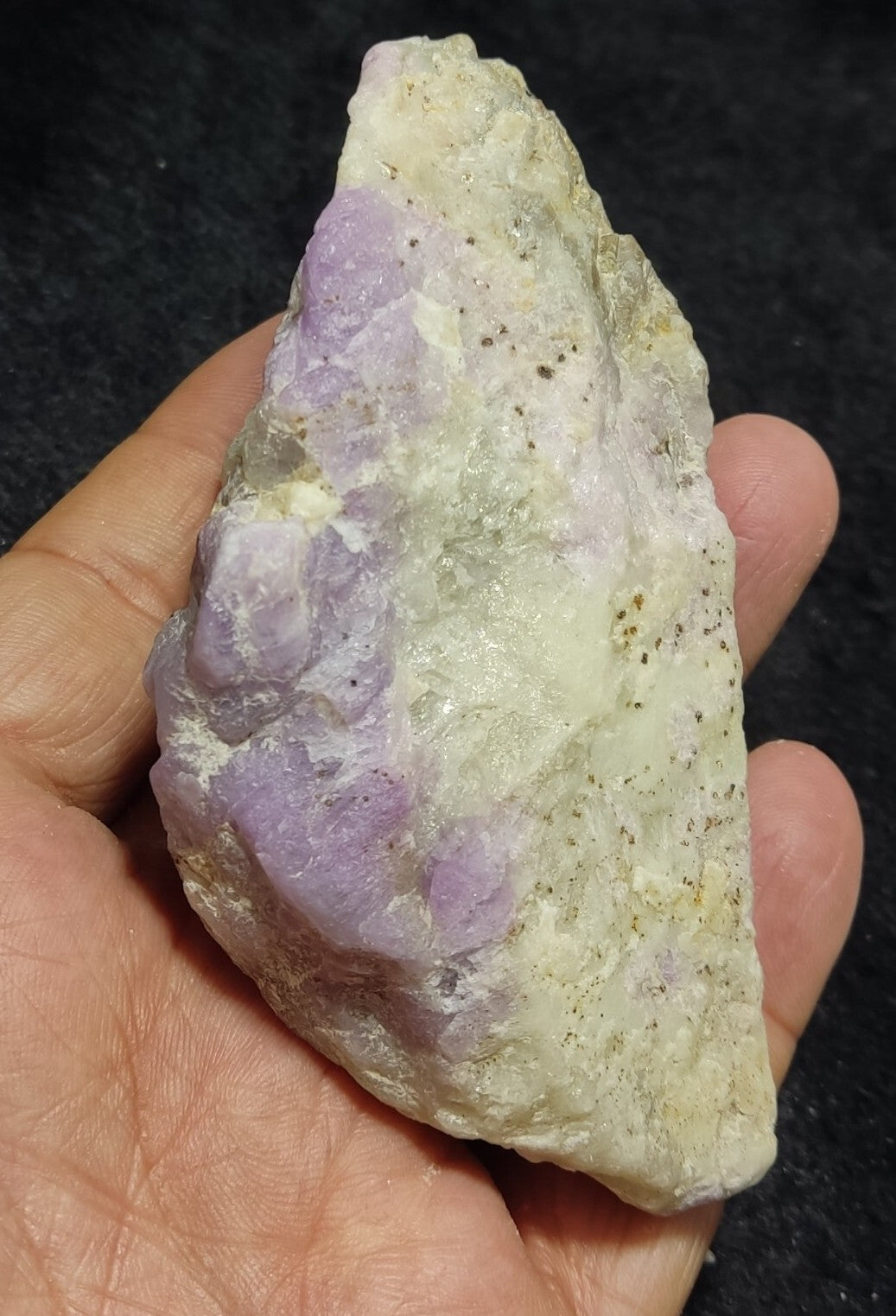 An amazing specimen of fluorescent rough hackmanite chunk 237 grams