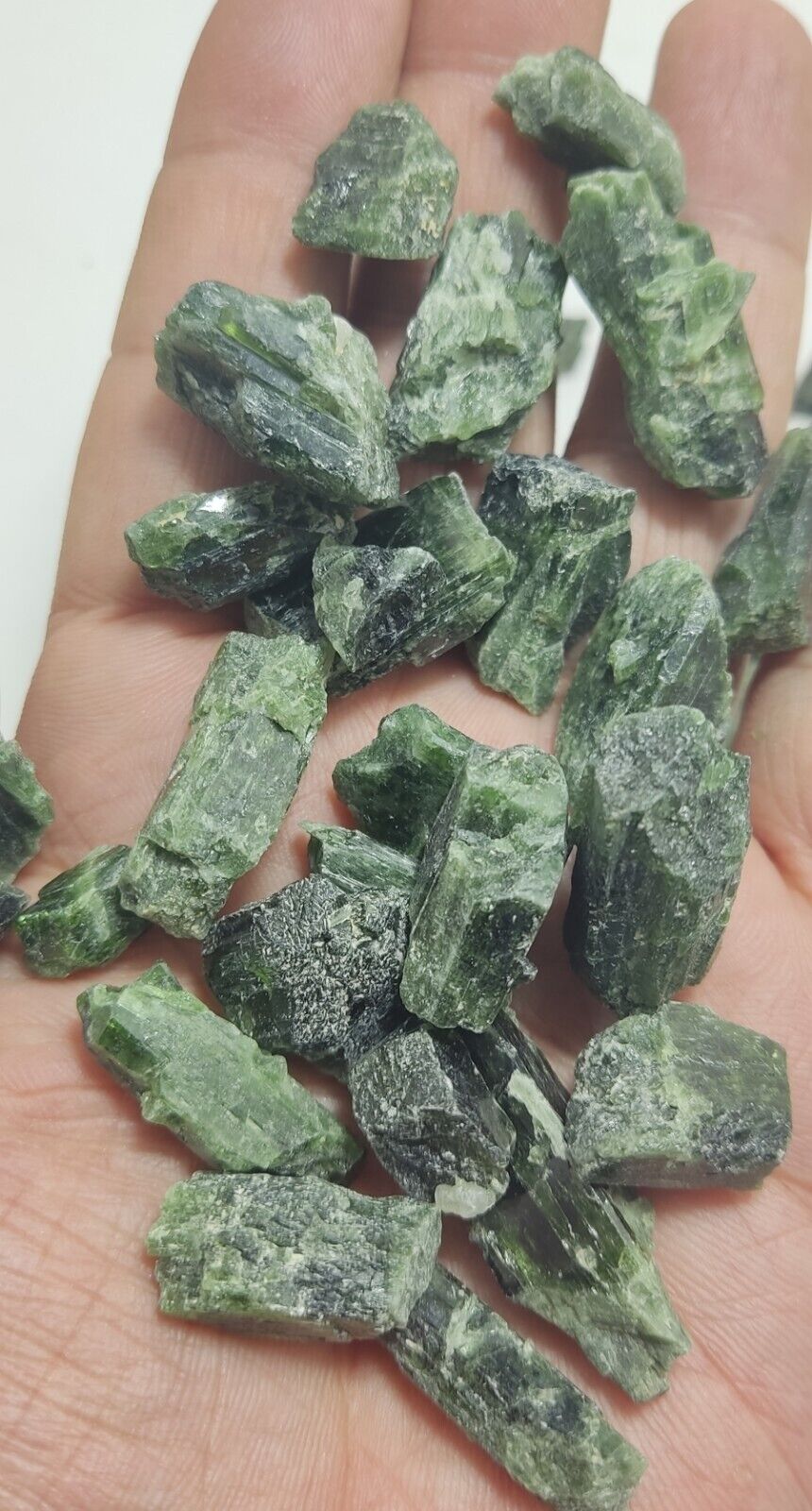250 grams Natural diopside crystals