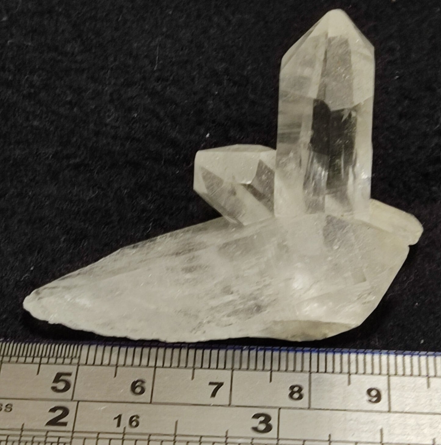 An Aesthetic Natural terminated clear Quartz 29 grams