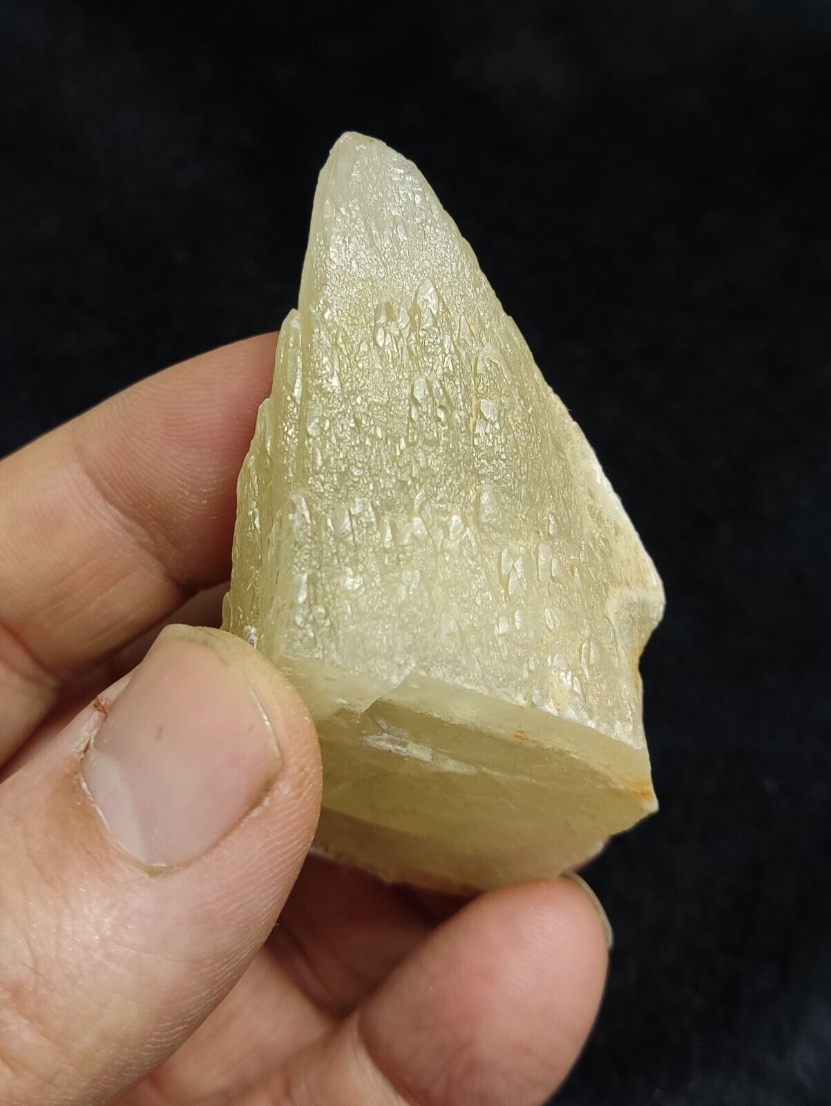 A very Aesthetic Natural beautifully terminated Calcite crystal 72 grams