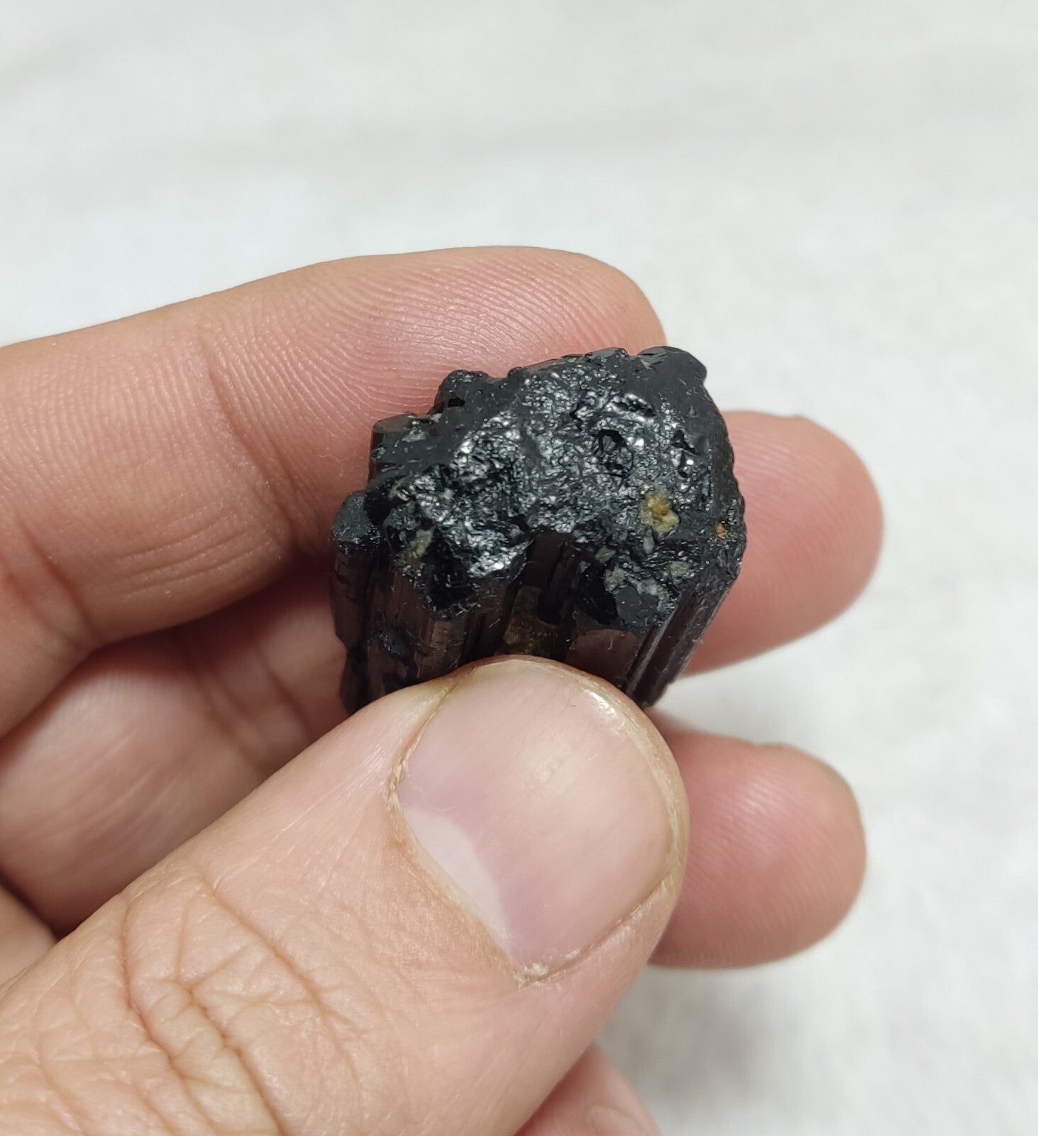 An amazing specimen of terminated black tourmaline 24 grams
