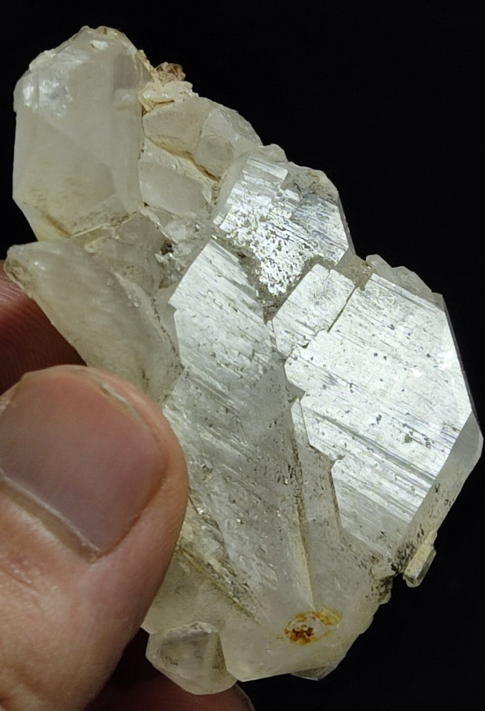 An Aesthetic terminated specimen of Quartz cluster 53 grams