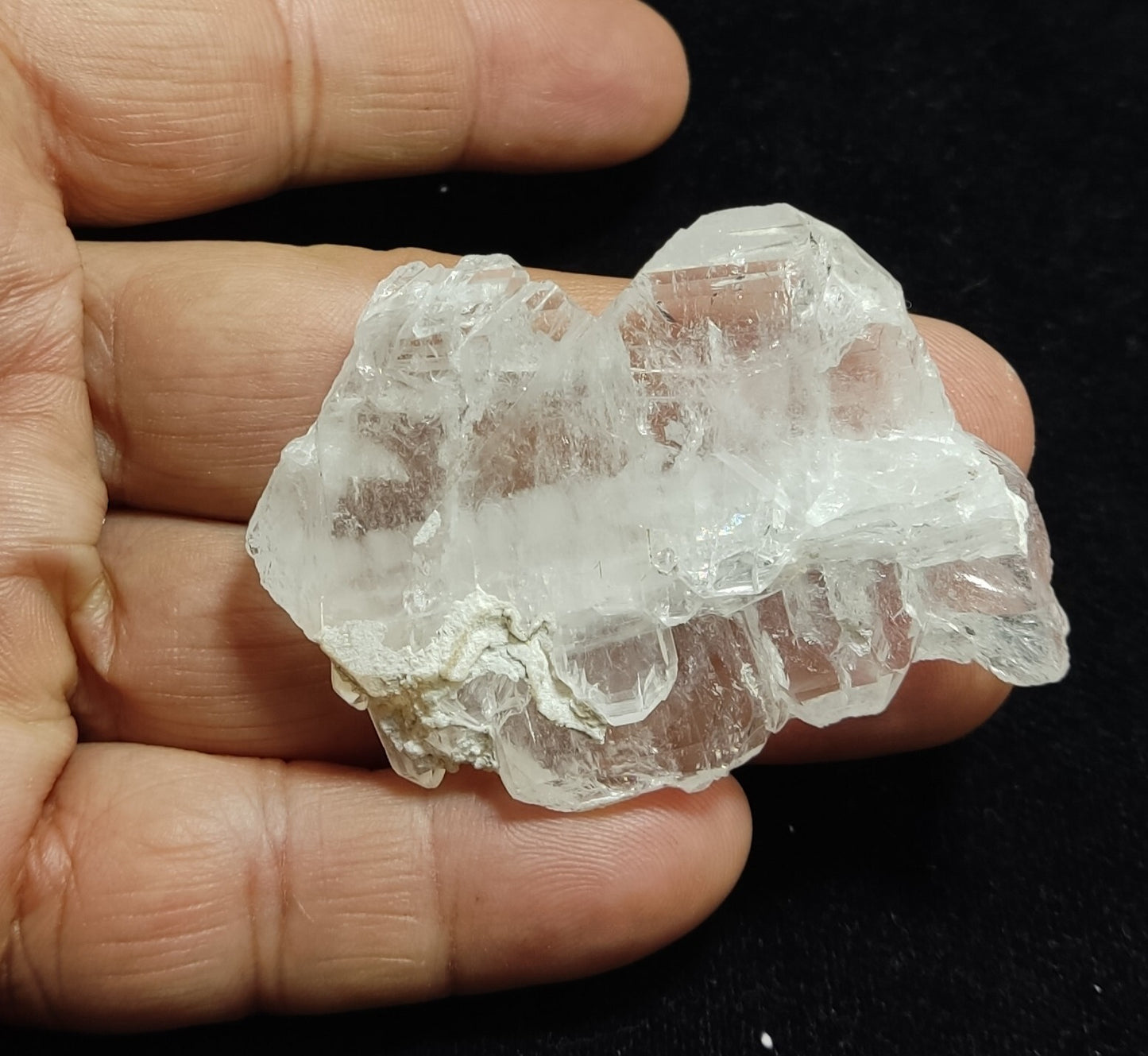 A very Aesthetic Natural beautifully terminated Faden Quartz crystal 38 grams