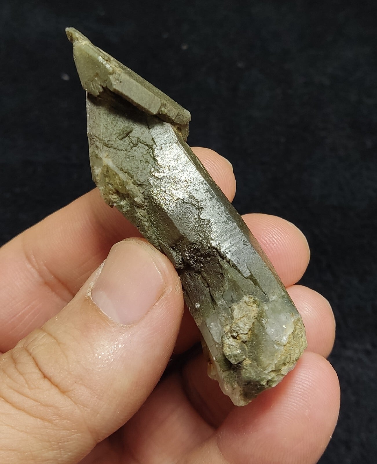 Natural Chlorite Quartz Crystal Bended Formations  35 grams