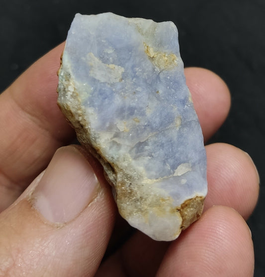 An amazing specimen of rough hackmanite chunk Tenebrescent 48 grams
