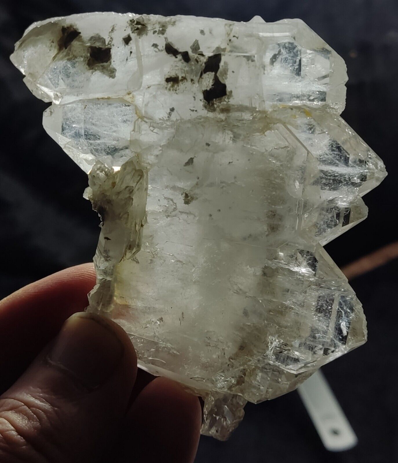 A Very Aesthetic Faden Like Quartz Cluster 181 grams