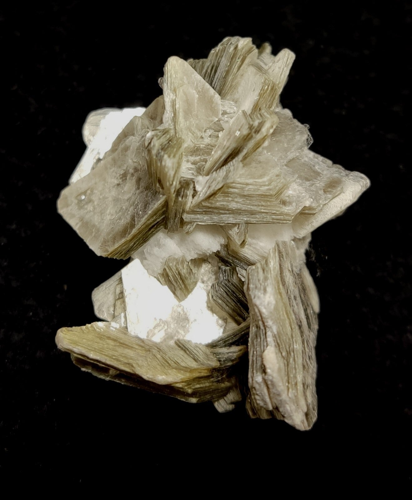An Aesthetic combo specimen of feldspar, Tourmaline, muscovite 28 grams