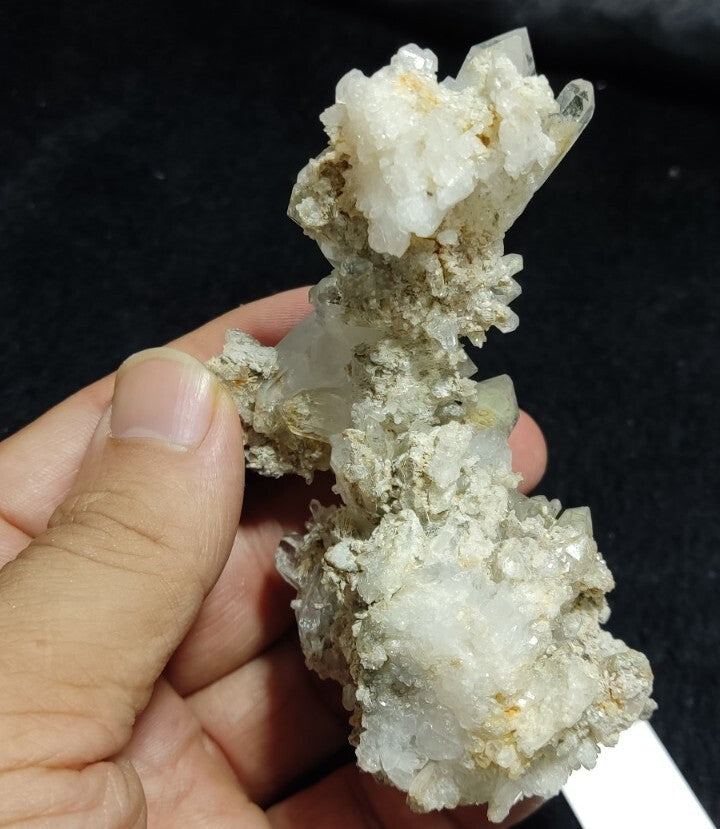 Natural quartz Cluster specimen 144 grams