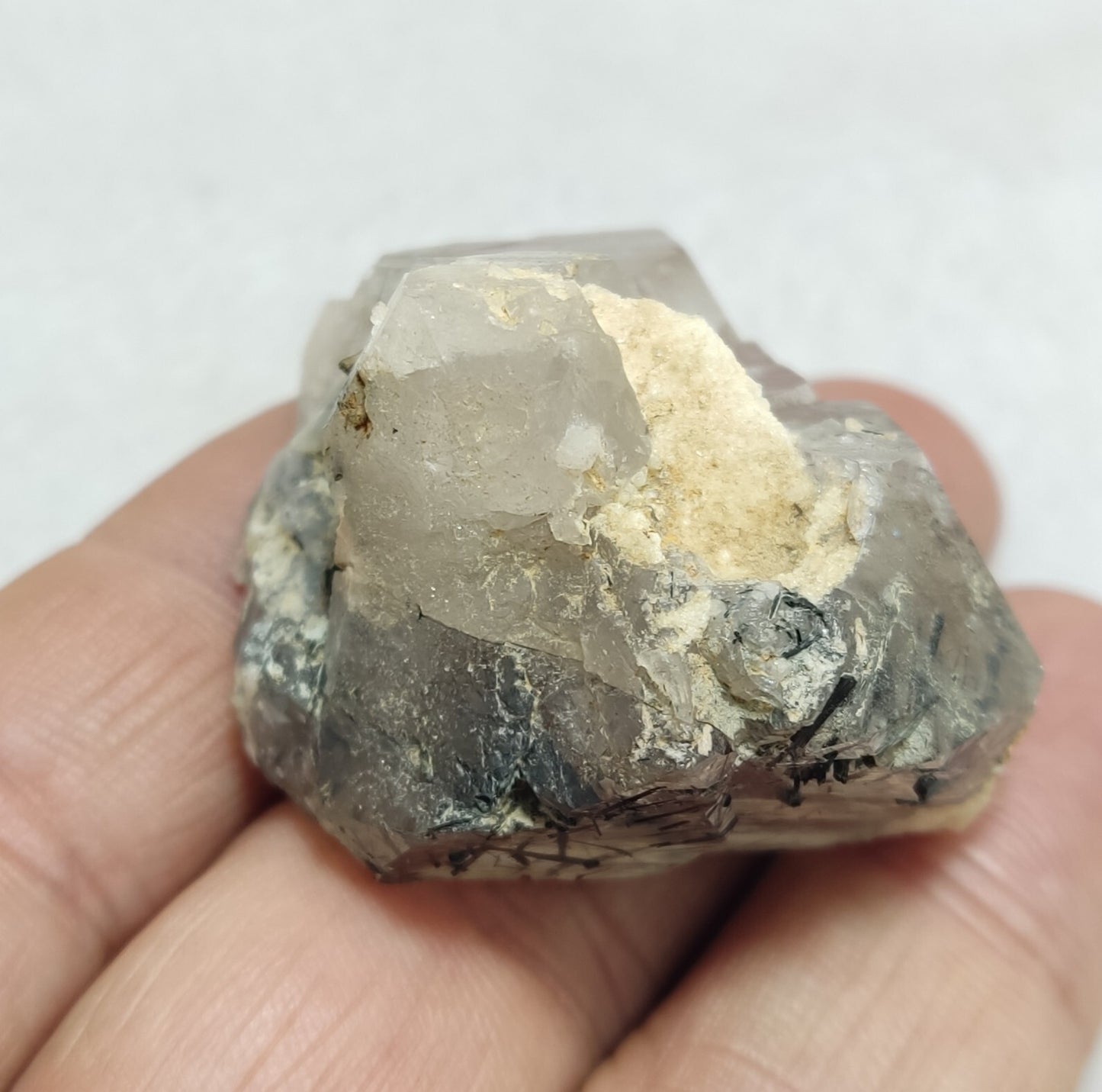 An Aesthetic Natural terminated Quartz crystal with unique inclusions 49 grams