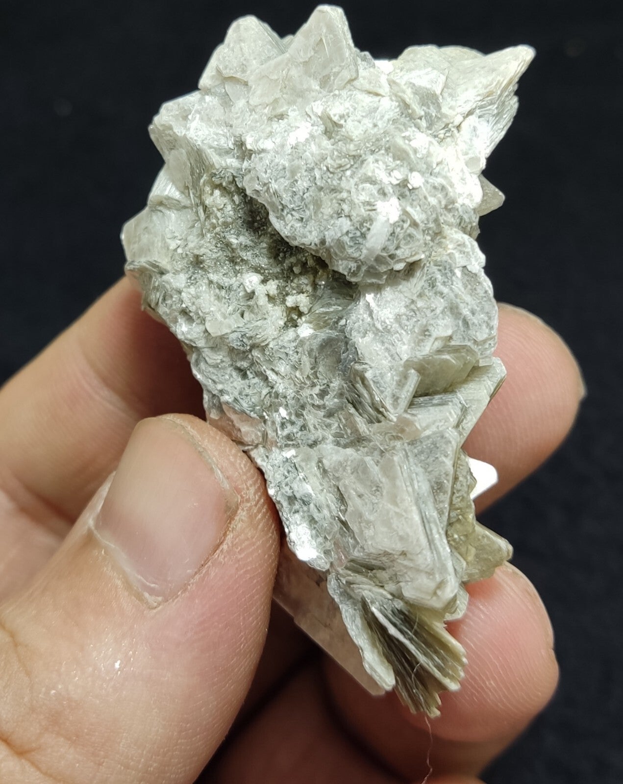 An Aesthetic specimen of muscovite cluster 30 grams
