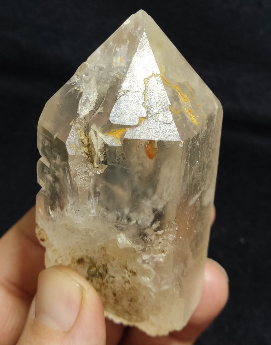An Aesthetic terminated specimen of Quartz crystal 246 grams