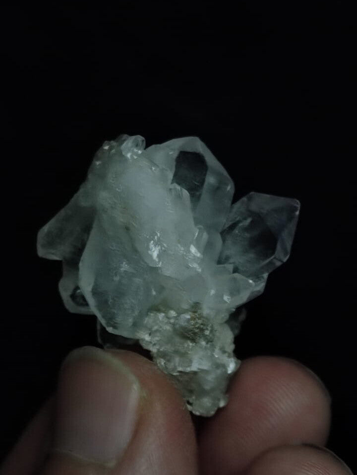 Natural  Quartz Crystal 15 Grams.