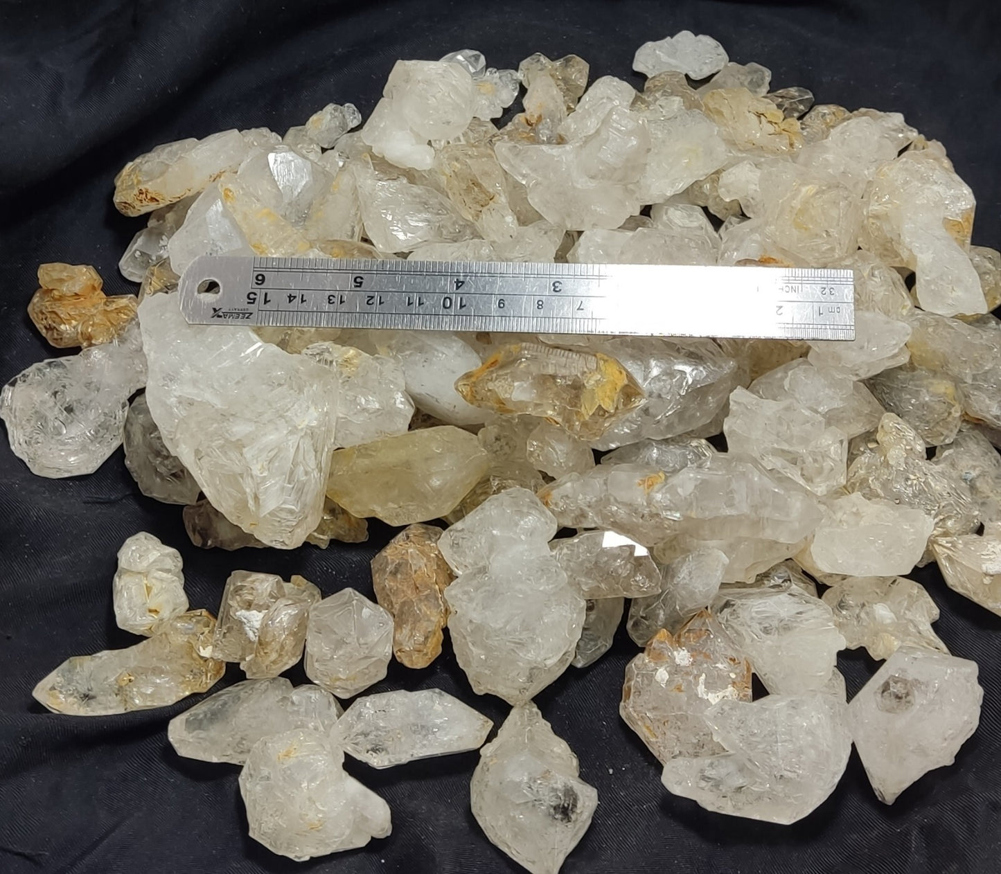 2 kilograms terminated Fenster quartz crystals collection
