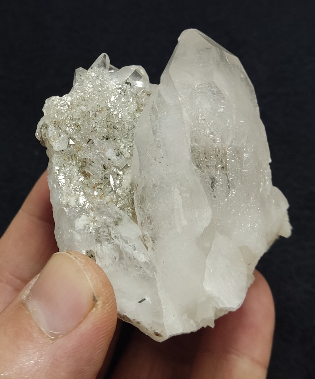 An Aesthetic terminated specimen of Quartz with mica 210 grams