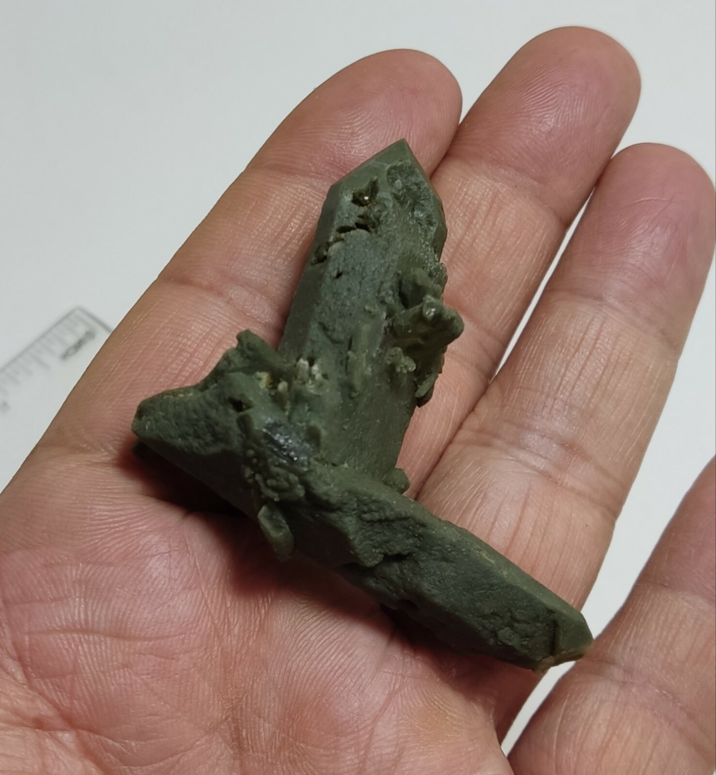 A very Aesthetic Natural beautifully terminated Chlorite Quartz crystal 32 grams