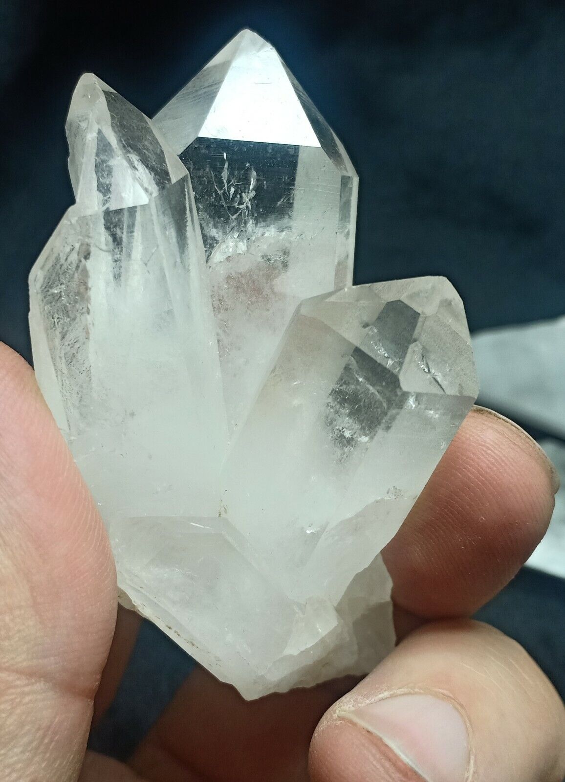 1180 grams clear quartz Crystals 13 pieces lot