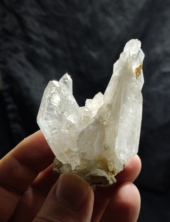 Faden quartz specimen 90 grams