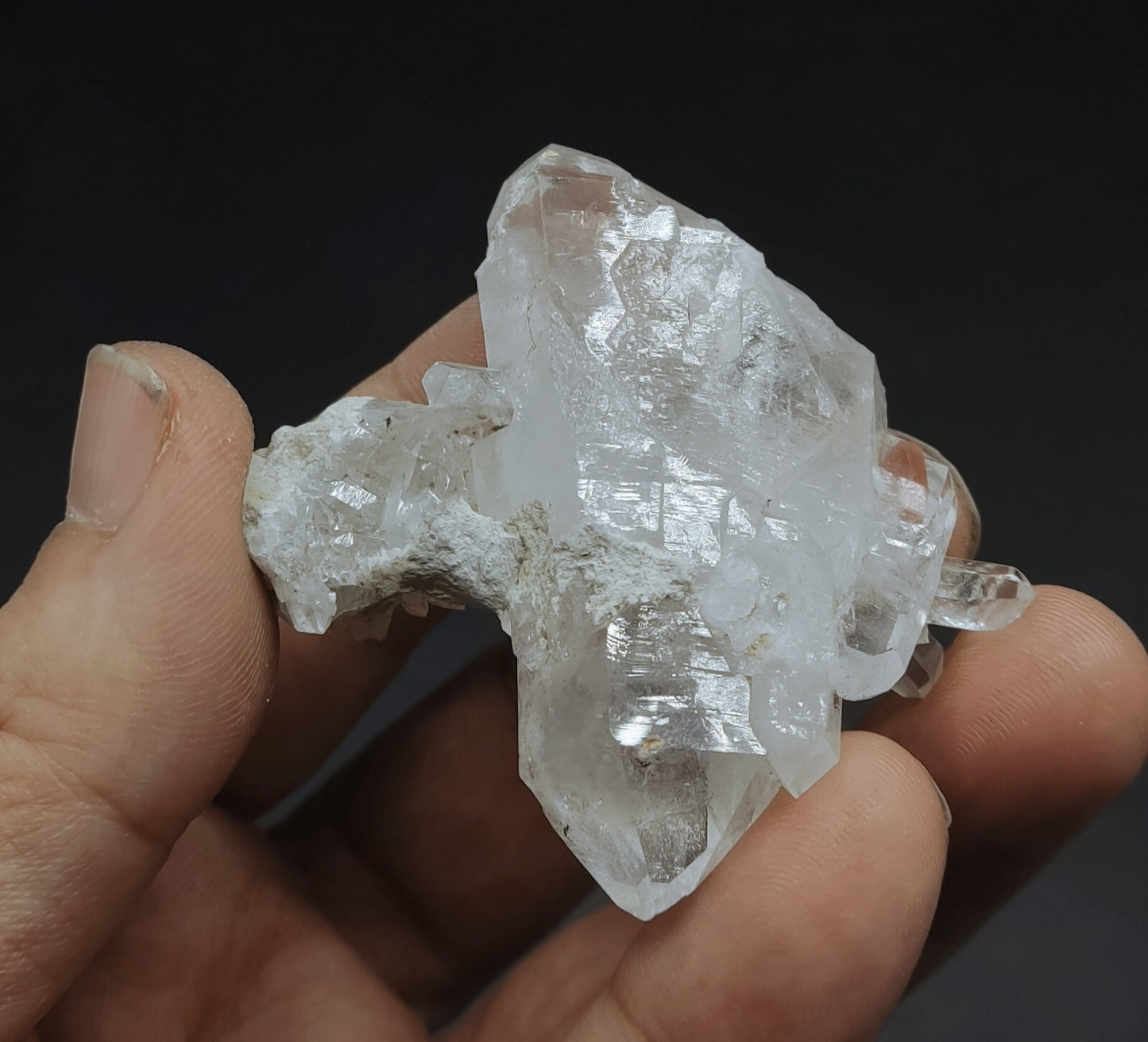 An Aesthetic terminated specimen of Quartz crystal 50 grams