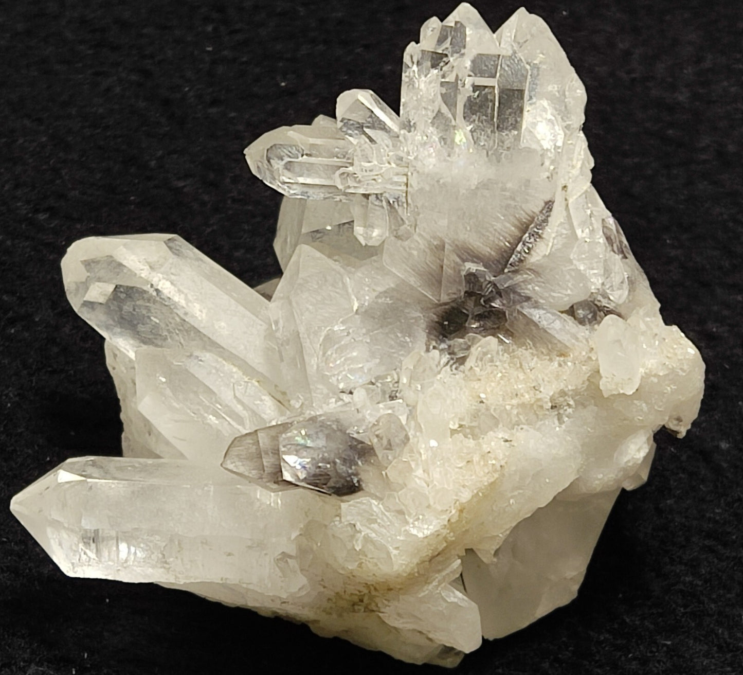 A very Aesthetic Natural terminated brookite Quartz cluster 85 grams