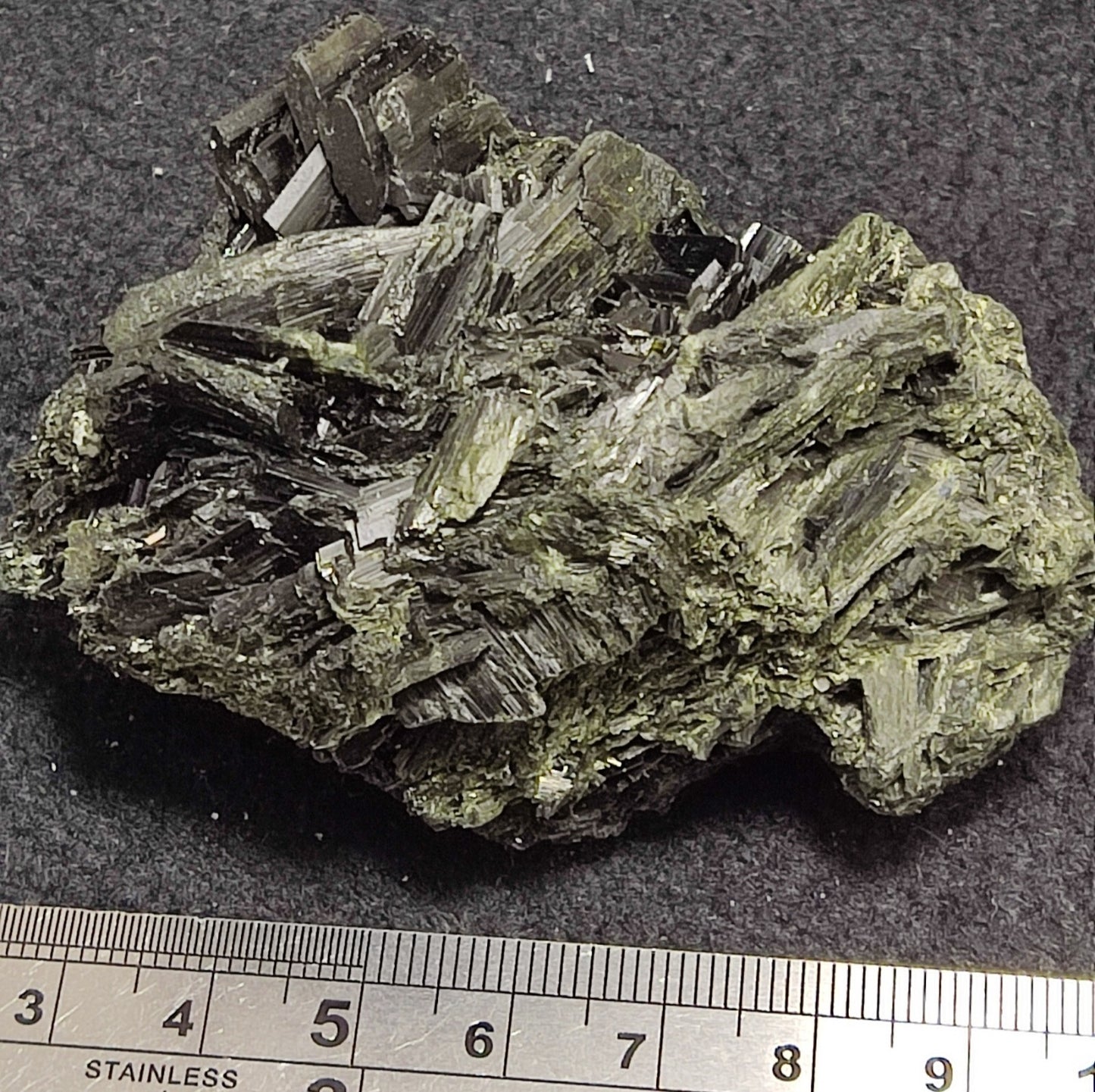 An aesthetic specimen of terminated aegirine crystal cluster 154 grams