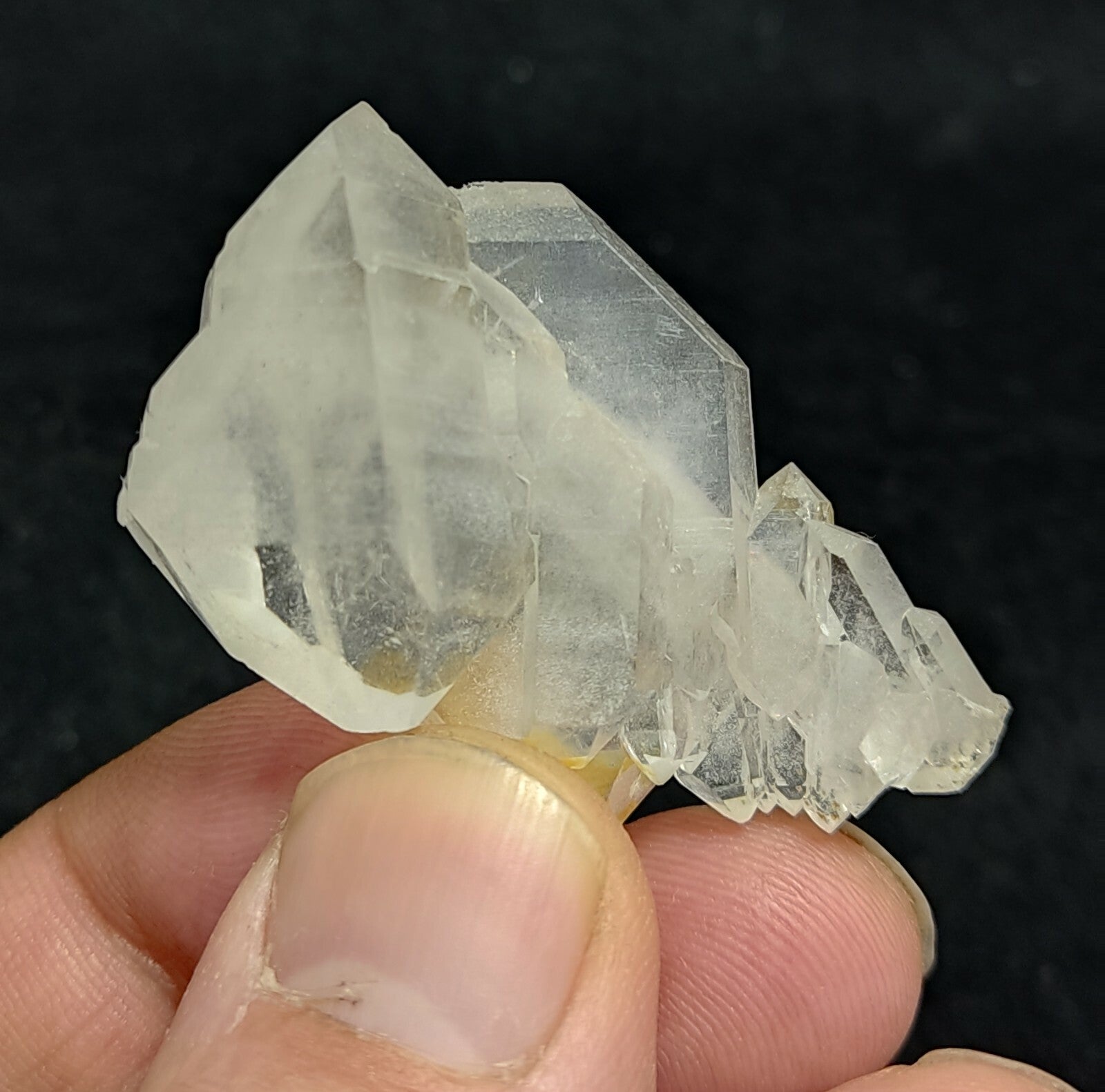 An amazing specimen of terminated faden Quartz crystal 19 grams