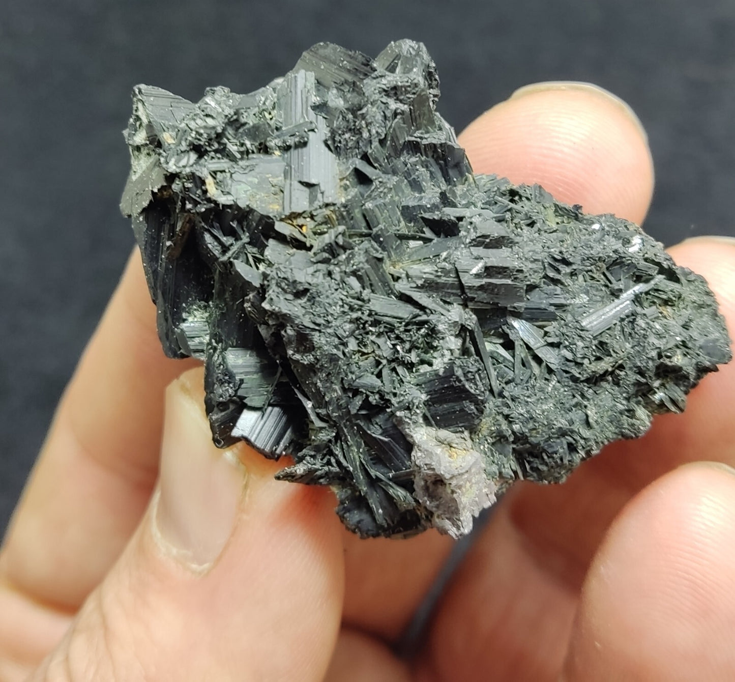 An Aesthetic specimen of epidote crystal 38 grams