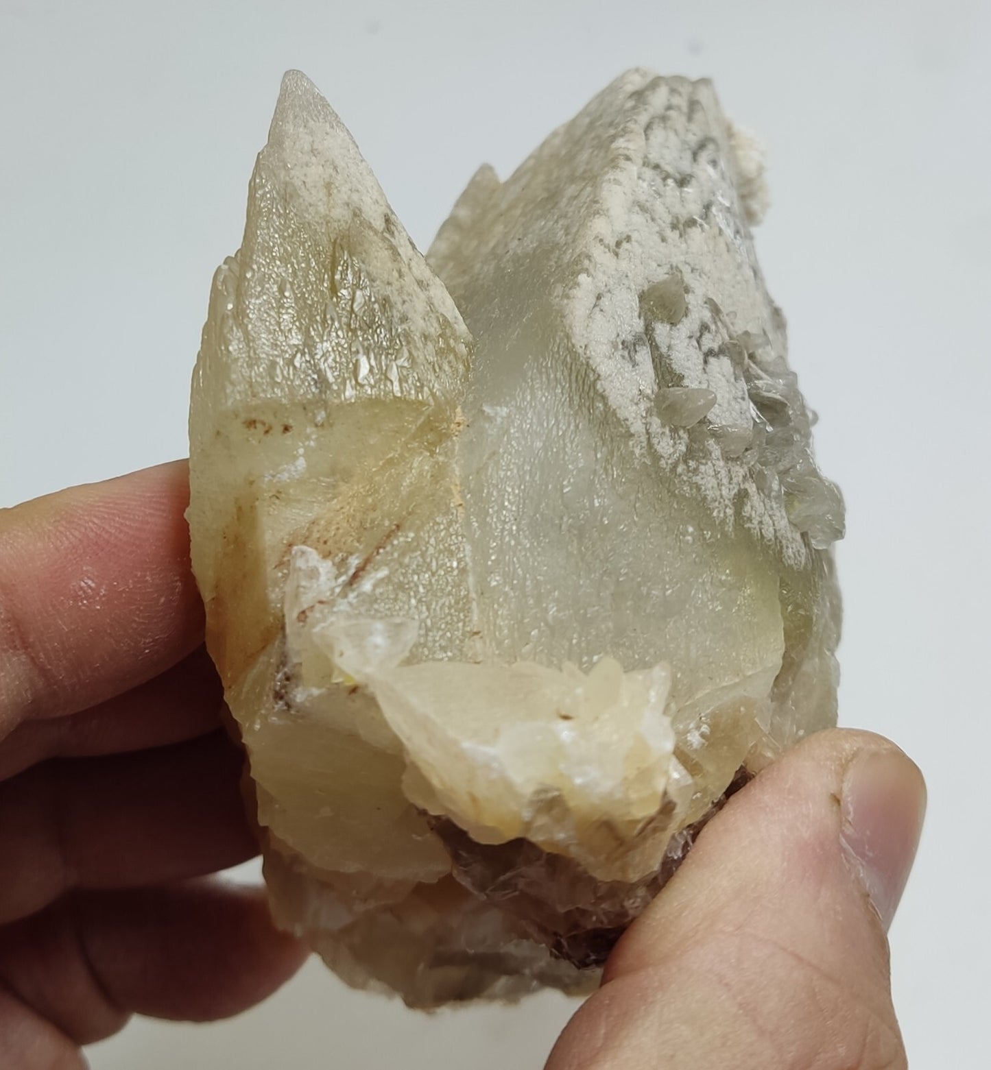 480 gram Natural beautifully terminated calcite