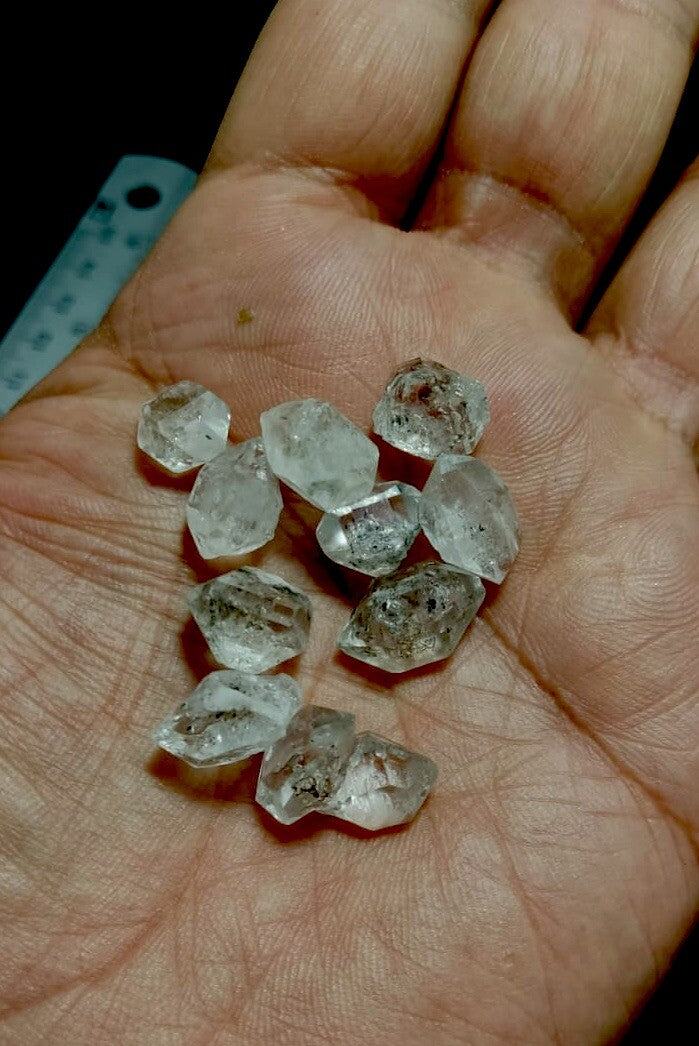 Lot Of Diamond Quartz 12 Grams.