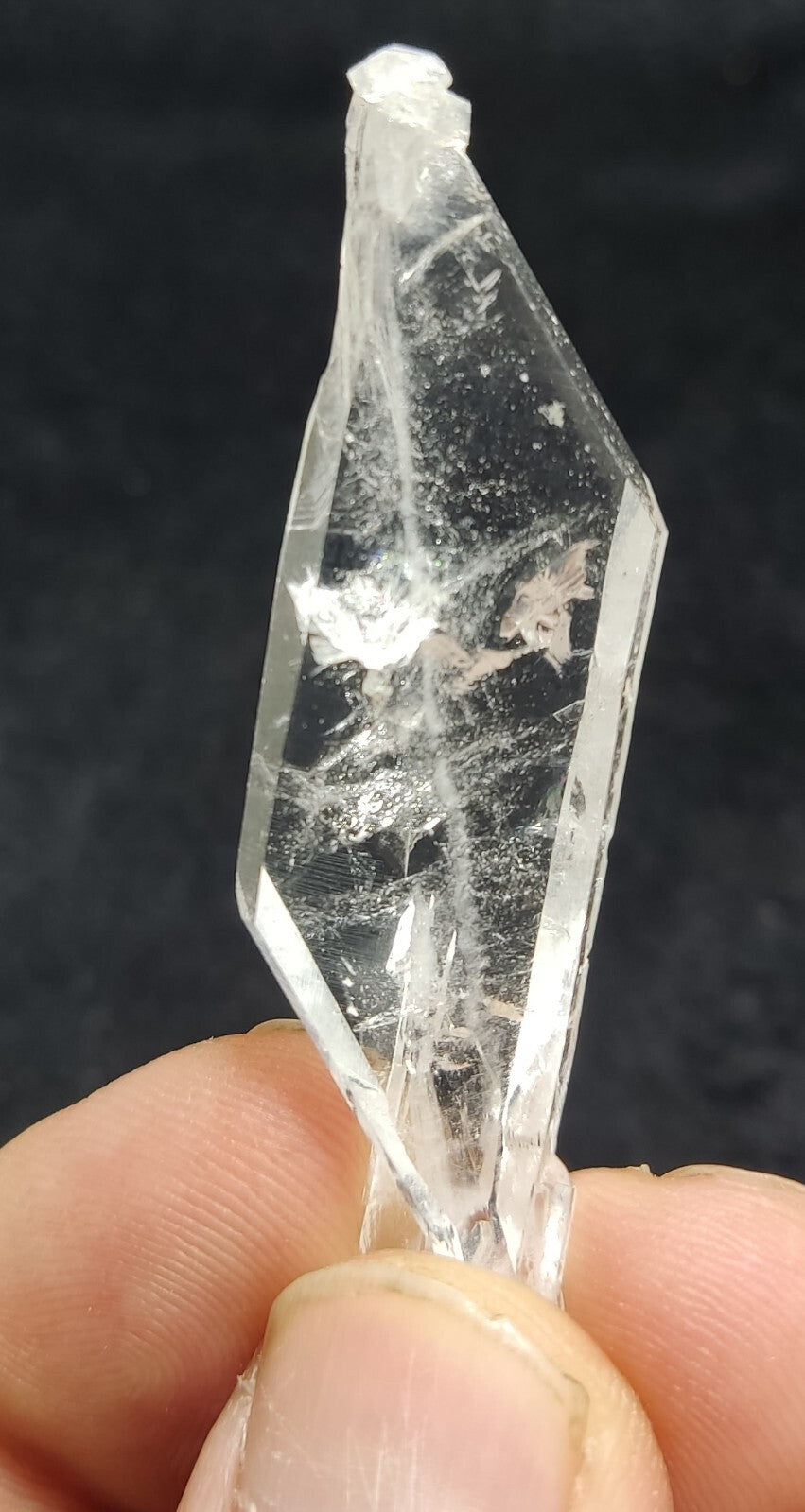 A very Aesthetic Natural beautifully terminated Faden Quartz crystal 7 grams