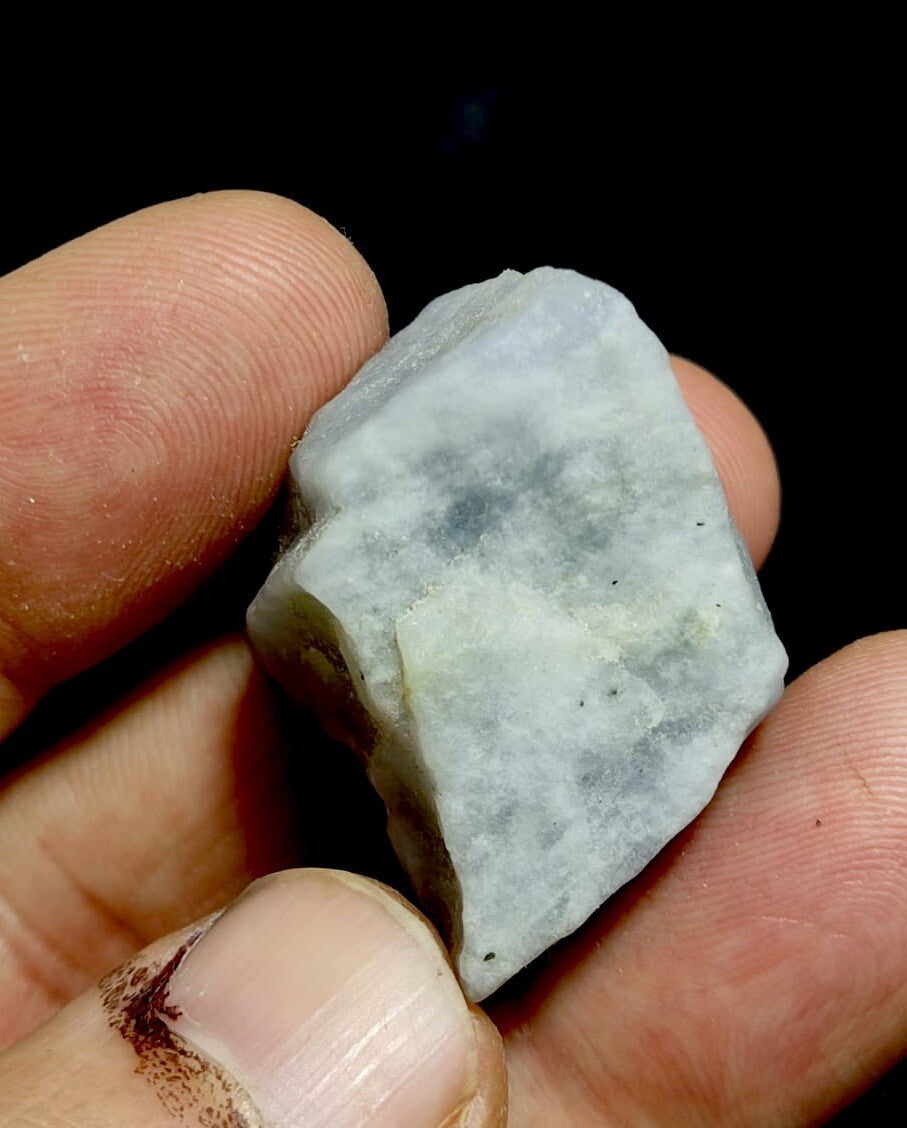 Natural Fluorescent Hackmanite 22 Grams.