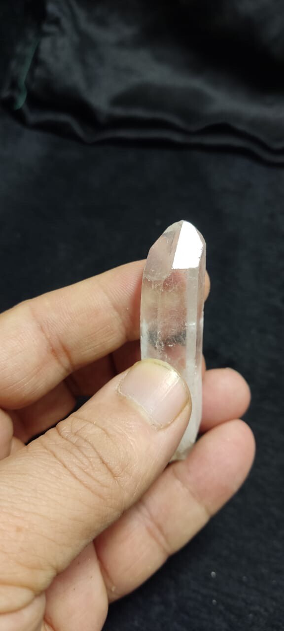 Natural  Quartz Crystal 21 Grams.