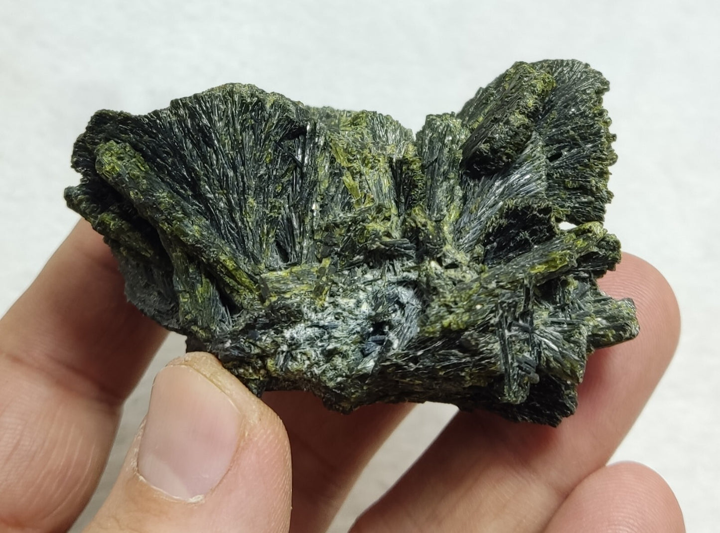 An aesthetic specimen of epidote crystal specimen 118 grams