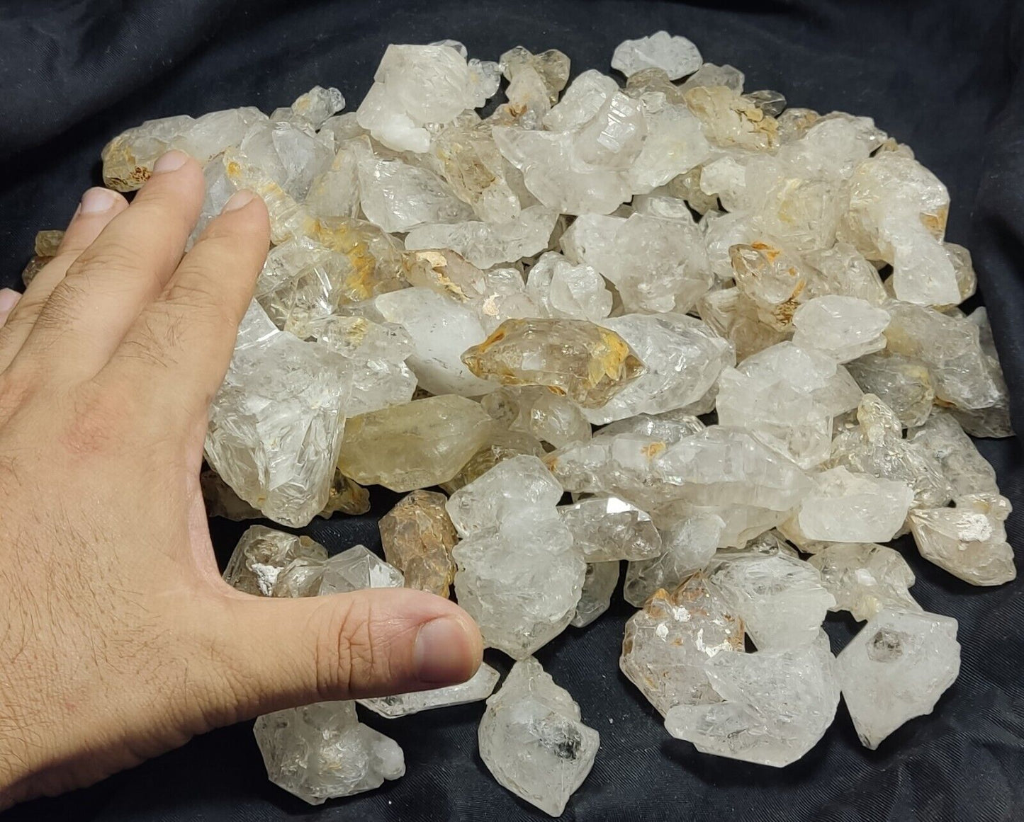 2 kilograms terminated Fenster quartz crystals collection