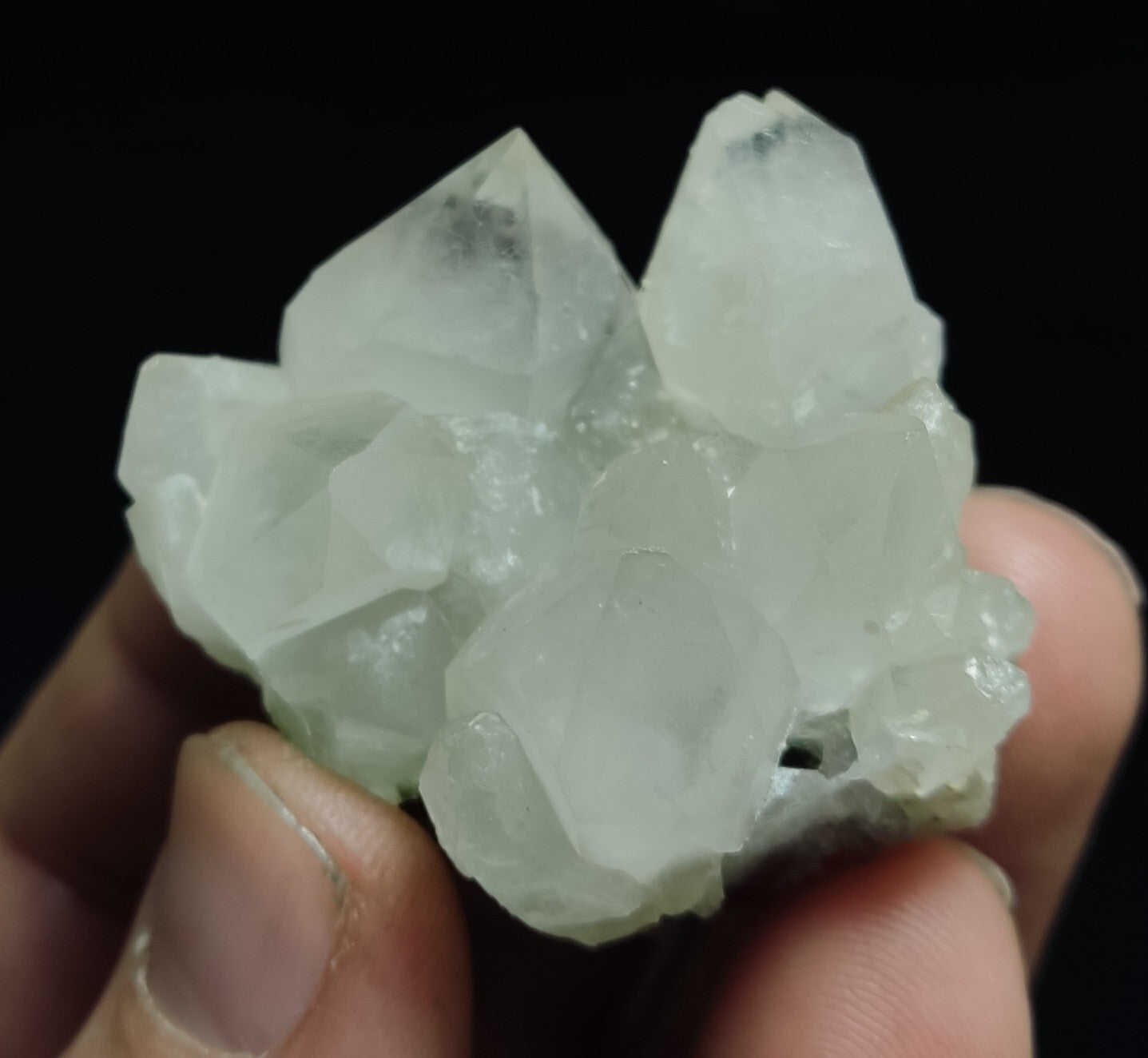 An Aesthetic terminated epidote Quartz specimen 48 grams