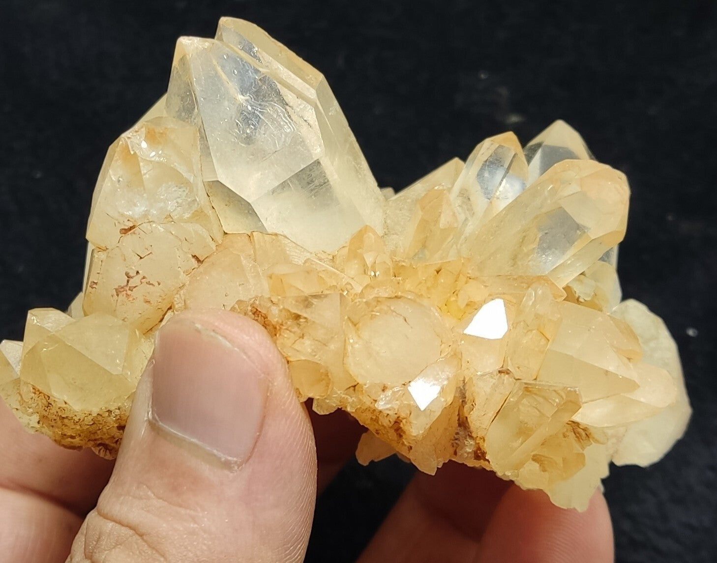 An Aesthetic terminated specimen of Quartz cluster 201 grams