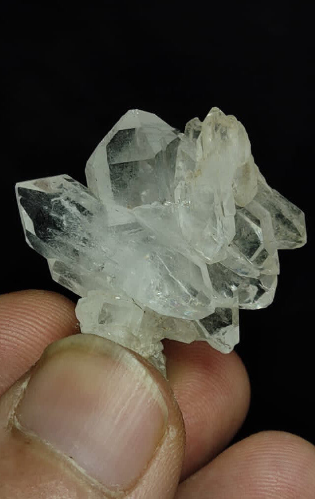 Natural  Quartz Crystal 15 Grams.