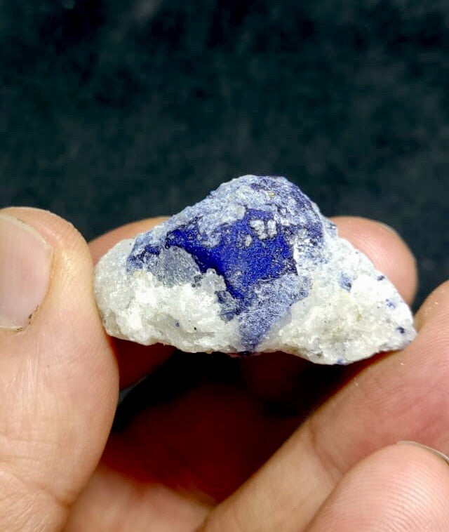 Lazurite On Matrix 18 Grams.