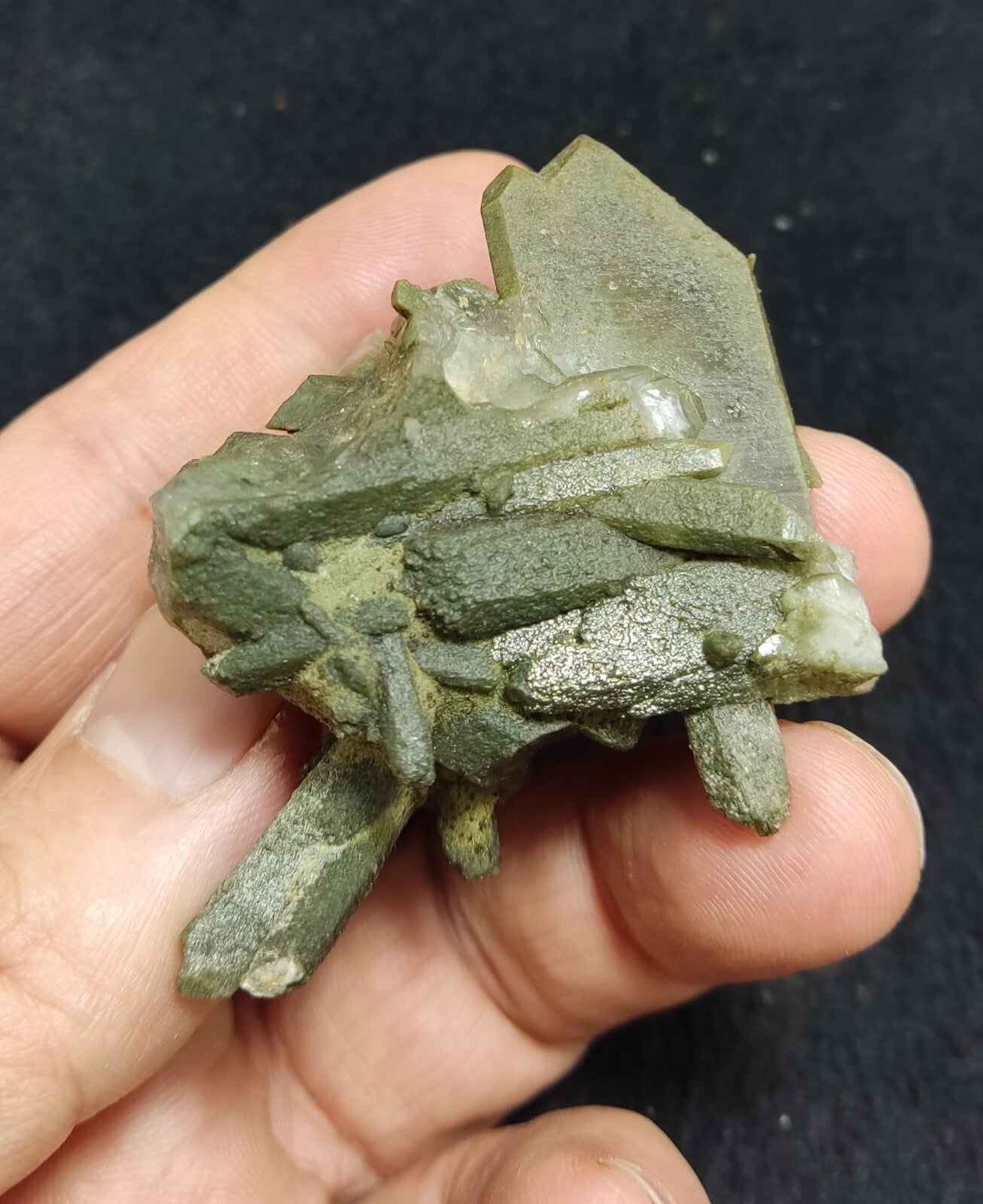 An Aesthetic specimen of chlorite included quartz cluster 54 grams