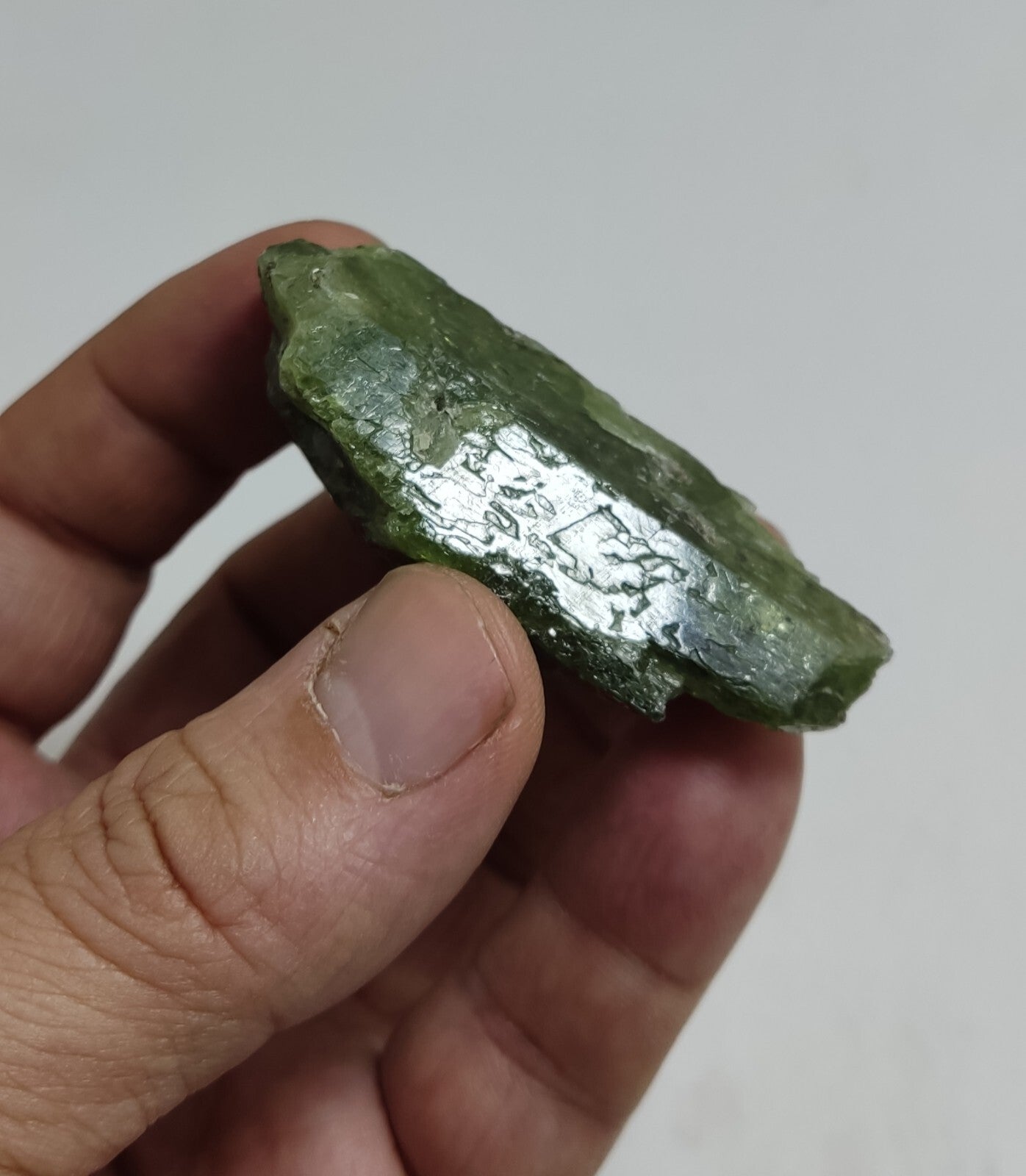 An amazing specimen of diopside crystal 61 grams