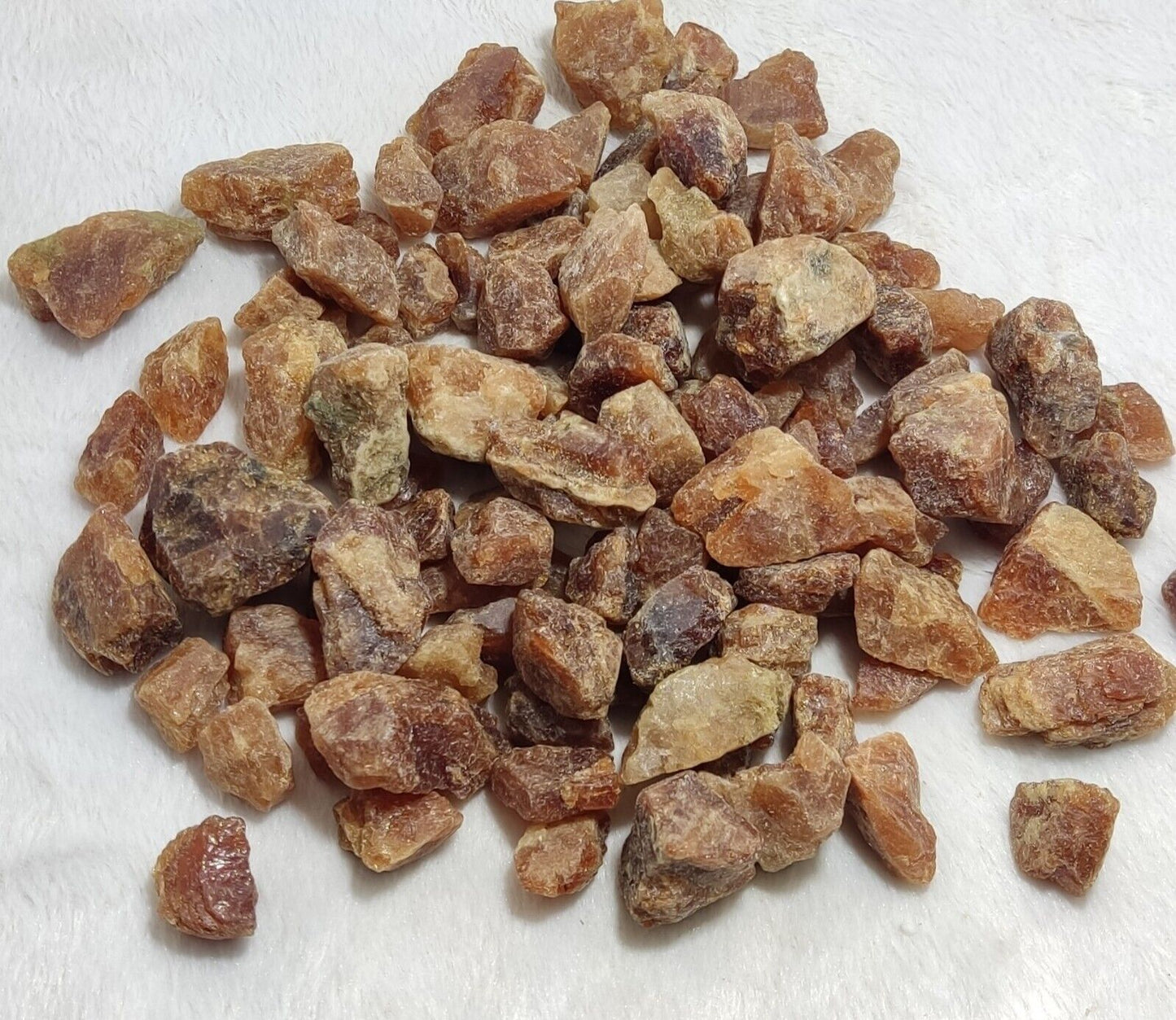 1000 grams lot of rough hessonite garnets