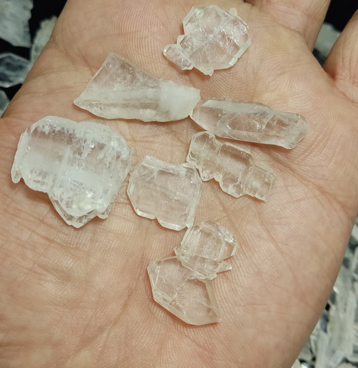 450 grams Faden quartz Crystals