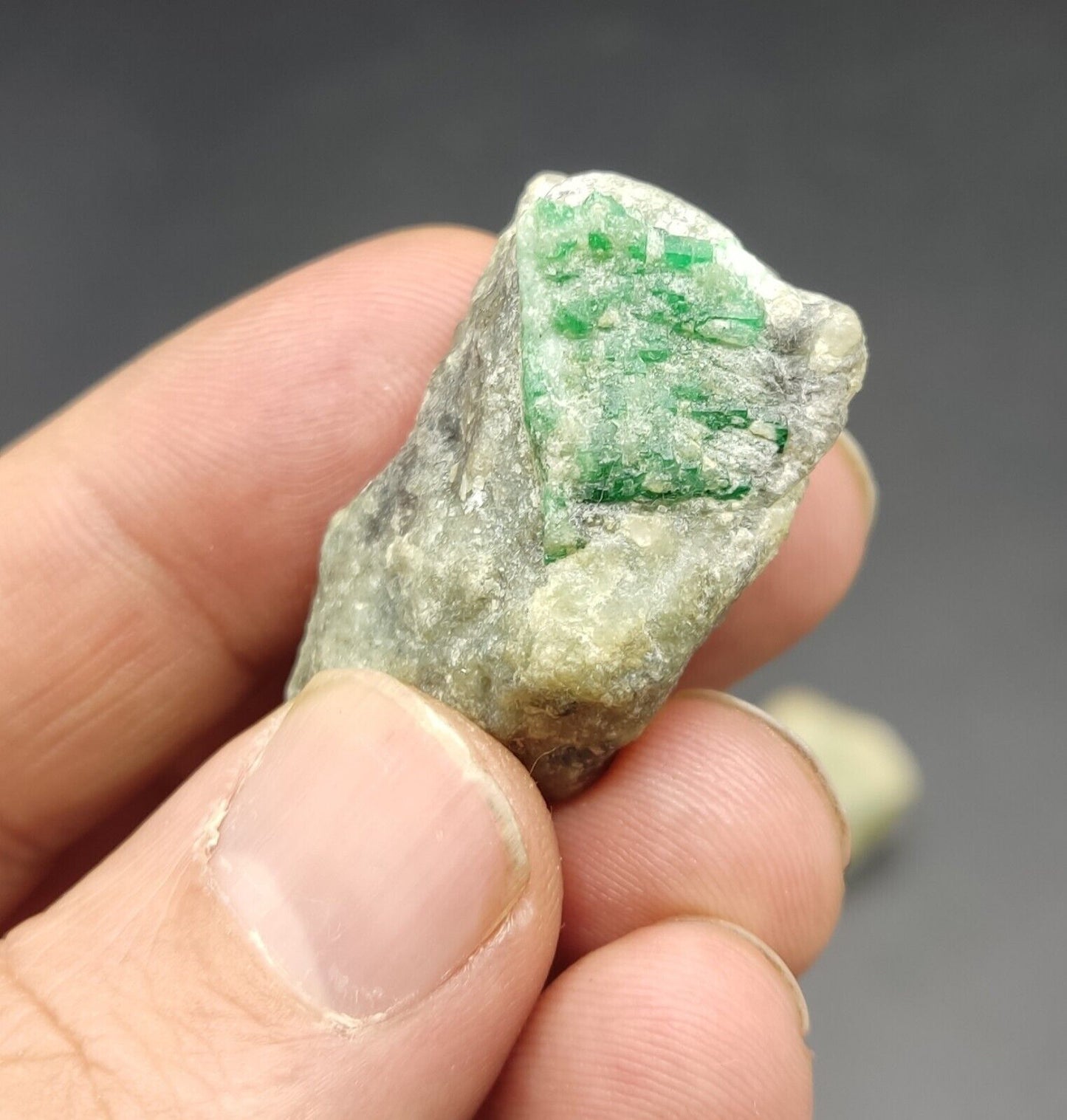 An Aesthetic miniature specimen of emerald in matrix 25 grams